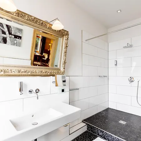 1782 - Contactless Self Check-in