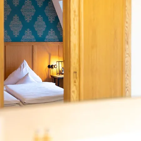 1782 - Contactless Self Check-in Guest house Remscheid