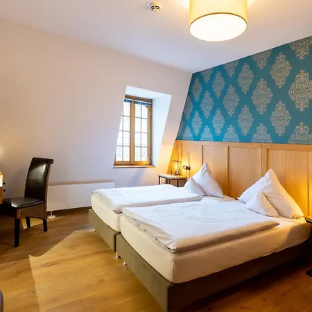 1782 - Contactless Self Check-in رمشيد