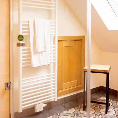 1782 - Contactless Self Check-in رمشيد