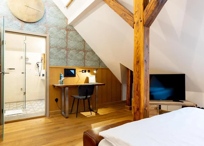 1782 - Contactless Self Check-in 4*